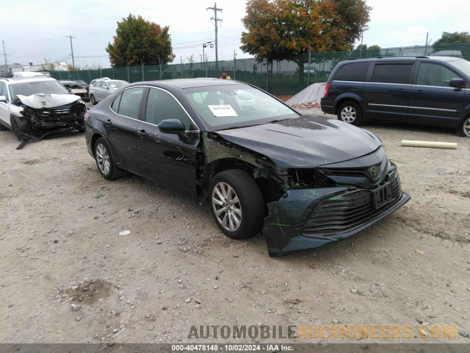 4T1B11HK7JU588342 TOYOTA CAMRY 2018