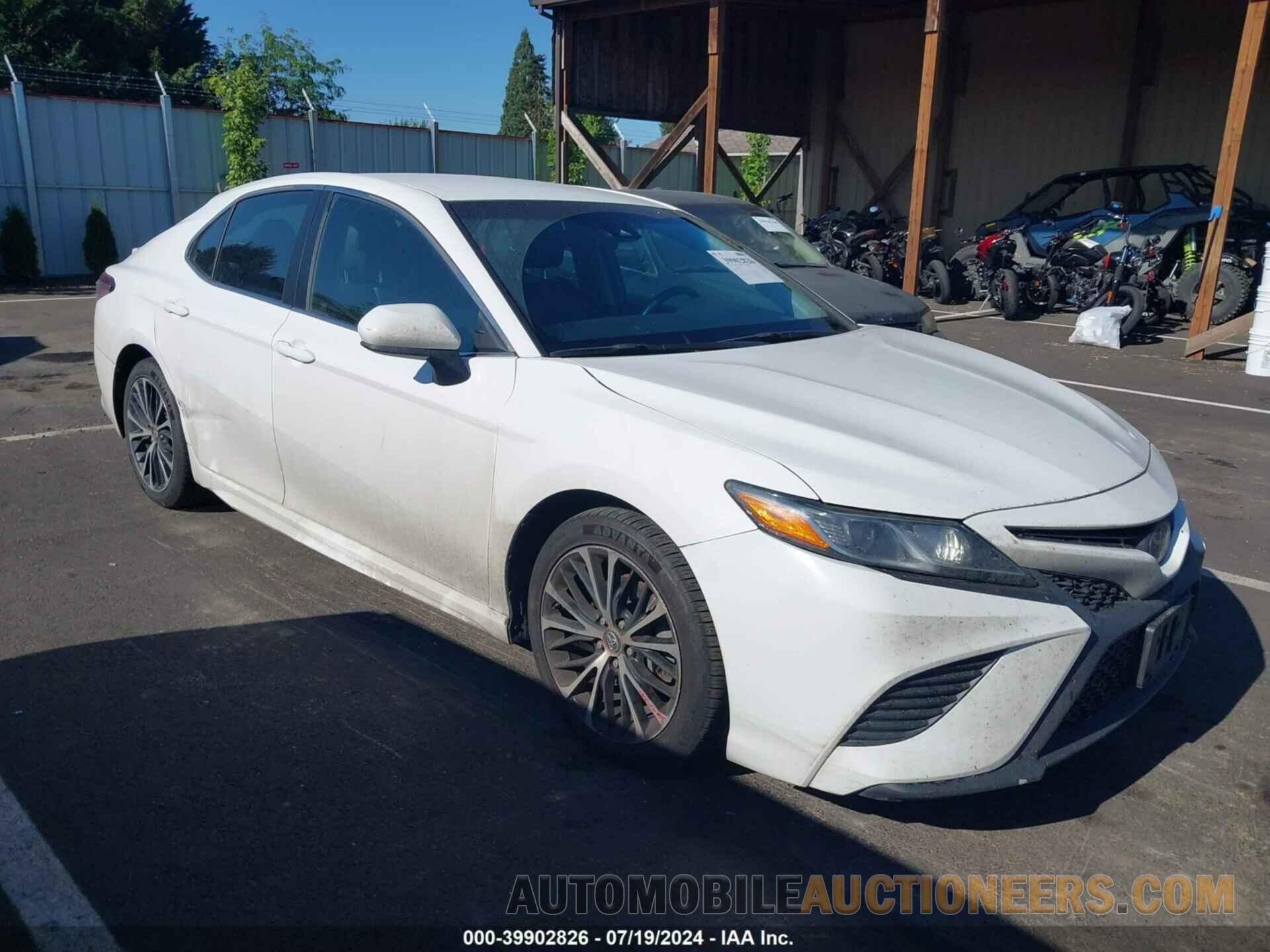 4T1B11HK7JU589538 TOYOTA CAMRY 2018