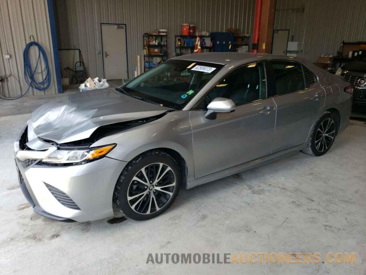 4T1B11HK7JU595601 TOYOTA CAMRY 2018