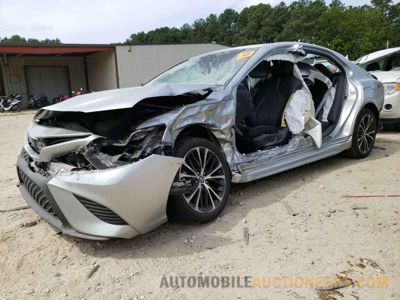 4T1B11HK7JU599082 TOYOTA CAMRY 2018