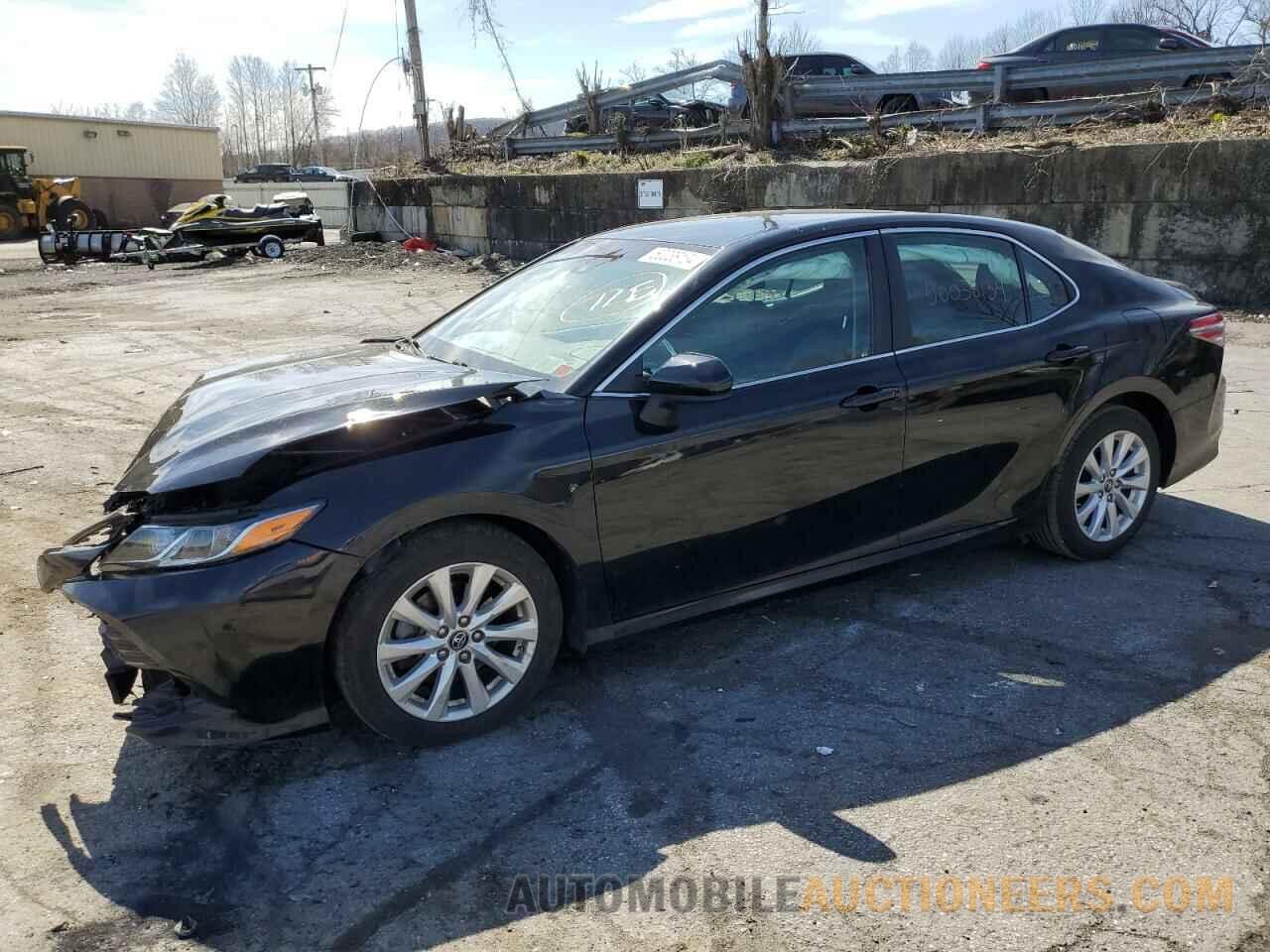 4T1B11HK7JU605639 TOYOTA CAMRY 2018