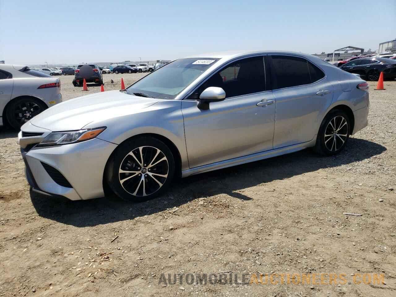 4T1B11HK7JU609772 TOYOTA CAMRY 2018