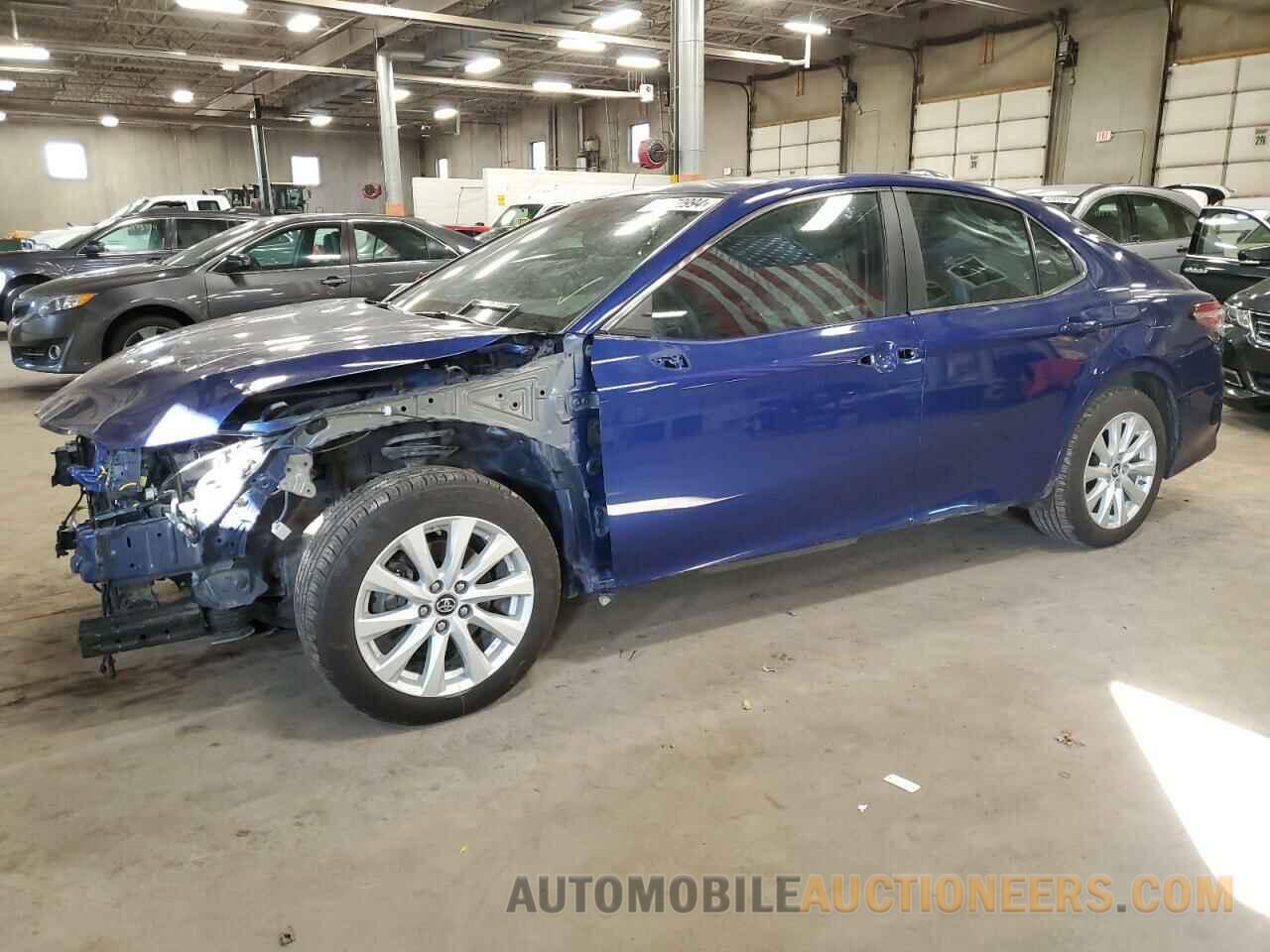 4T1B11HK7JU614650 TOYOTA CAMRY 2018