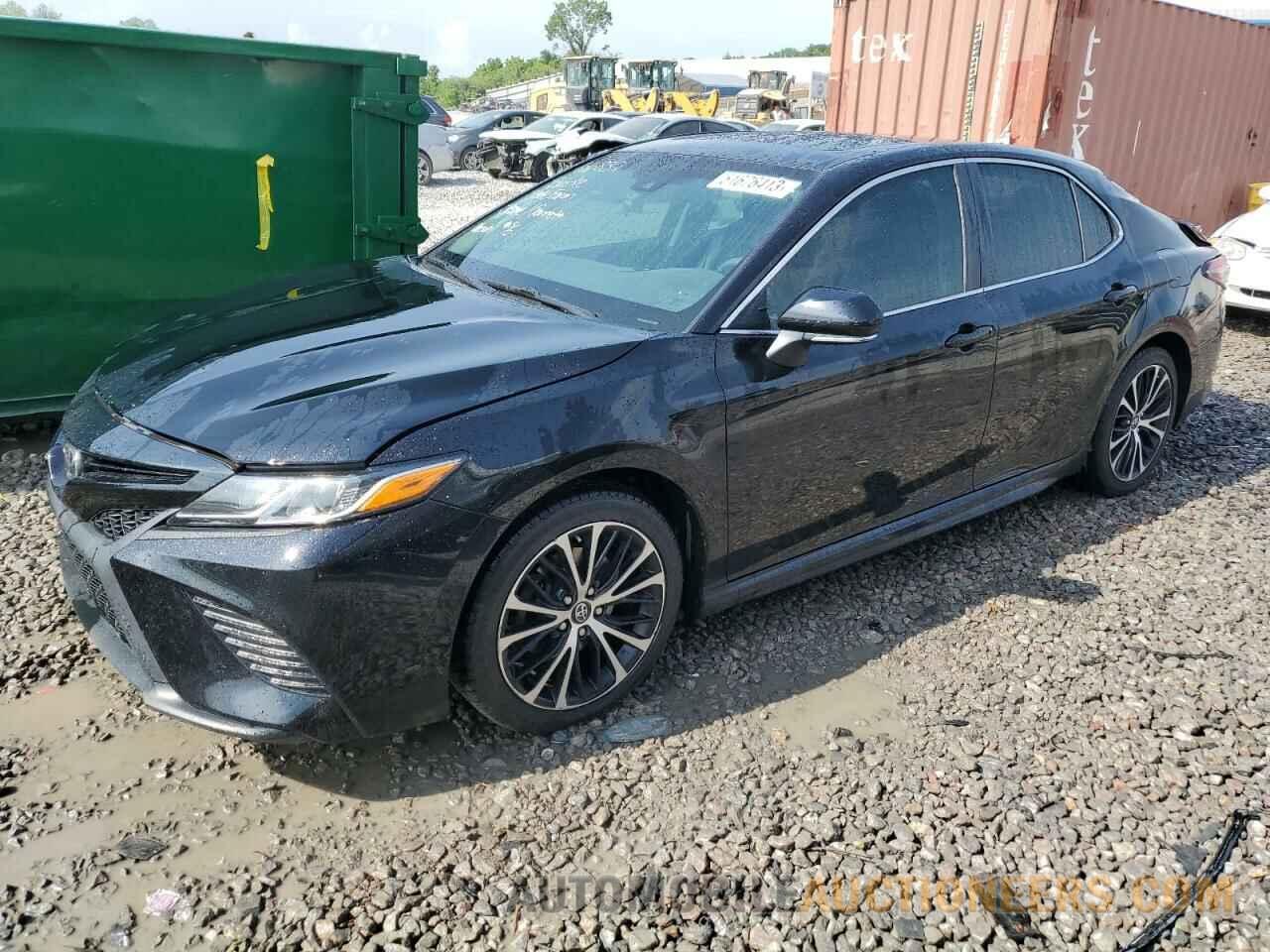 4T1B11HK7JU617063 TOYOTA CAMRY 2018