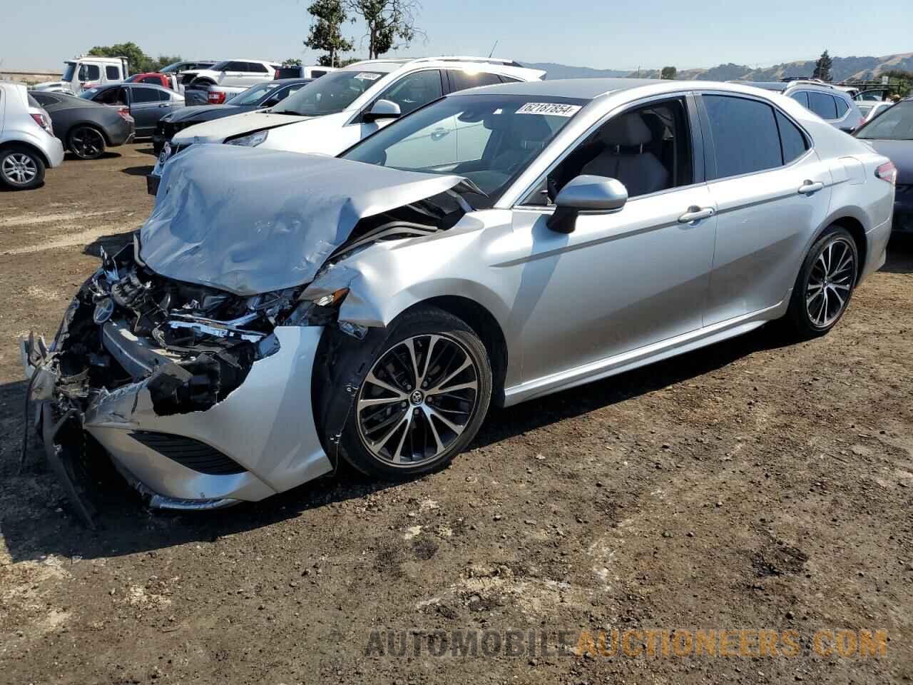 4T1B11HK7JU617550 TOYOTA CAMRY 2018