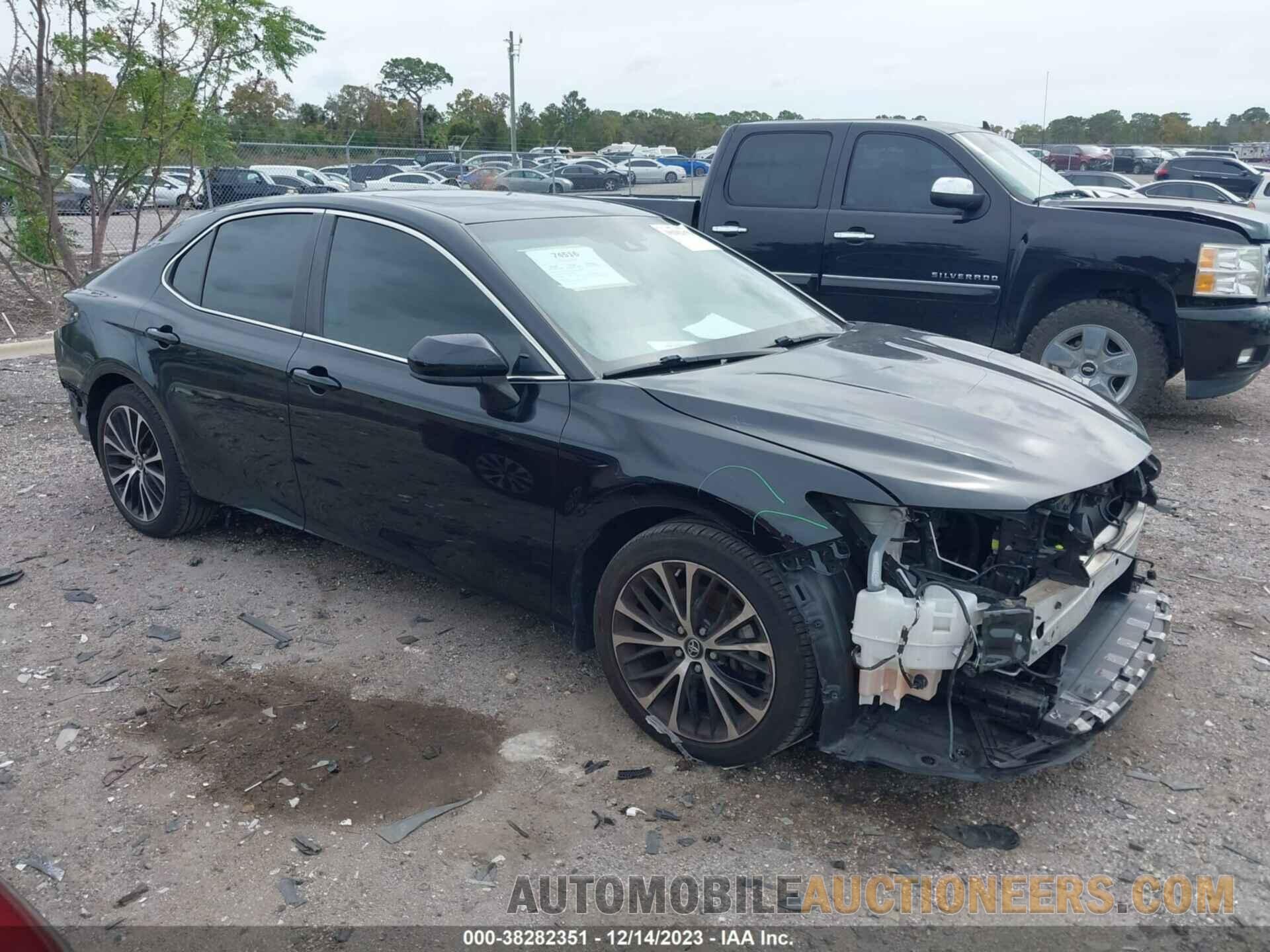 4T1B11HK7JU621629 TOYOTA CAMRY 2018