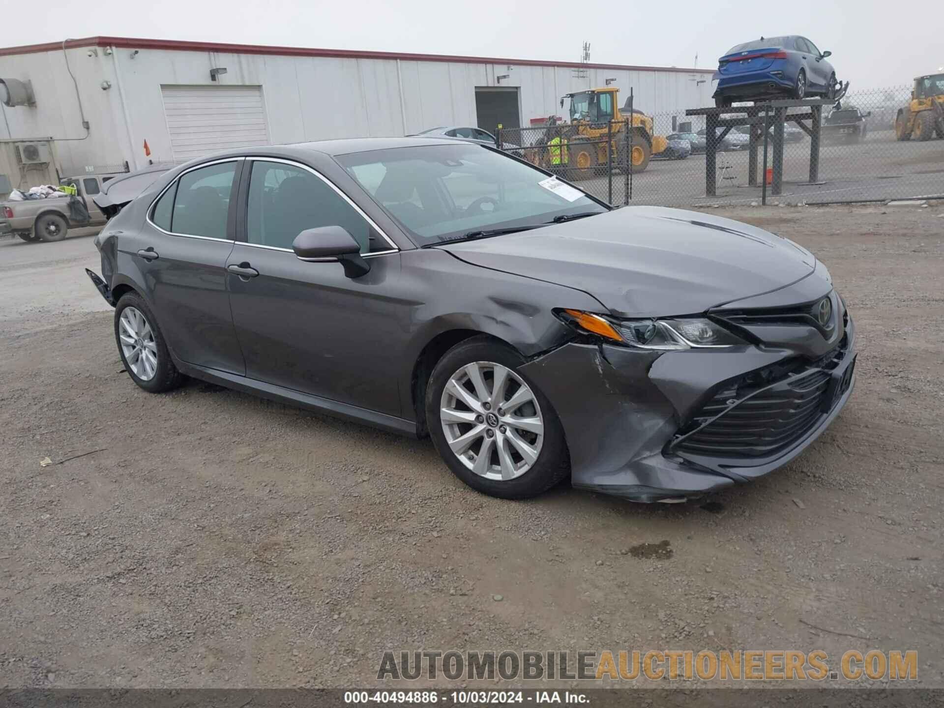 4T1B11HK7JU621890 TOYOTA CAMRY 2018