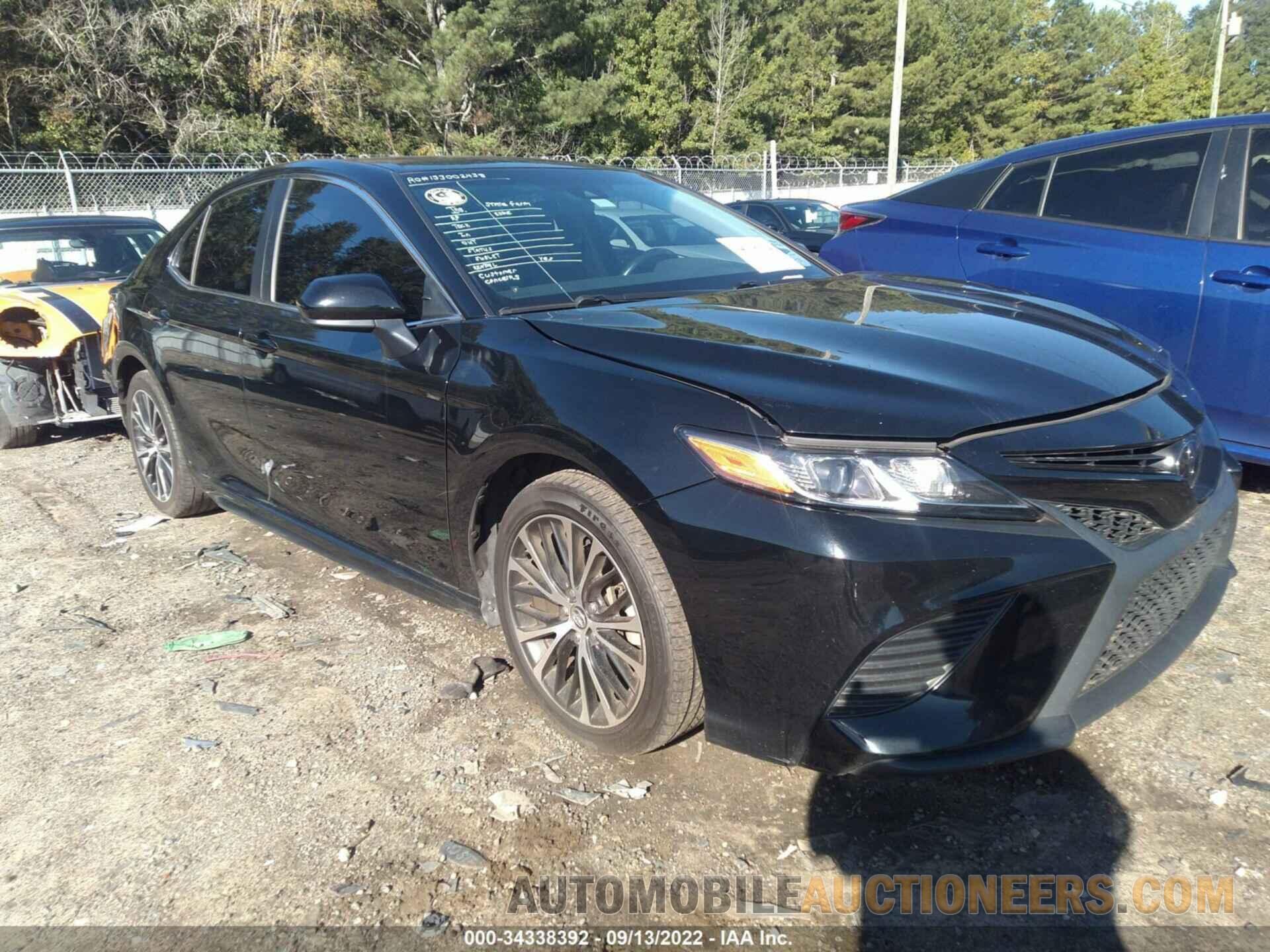 4T1B11HK7JU623929 TOYOTA CAMRY 2018