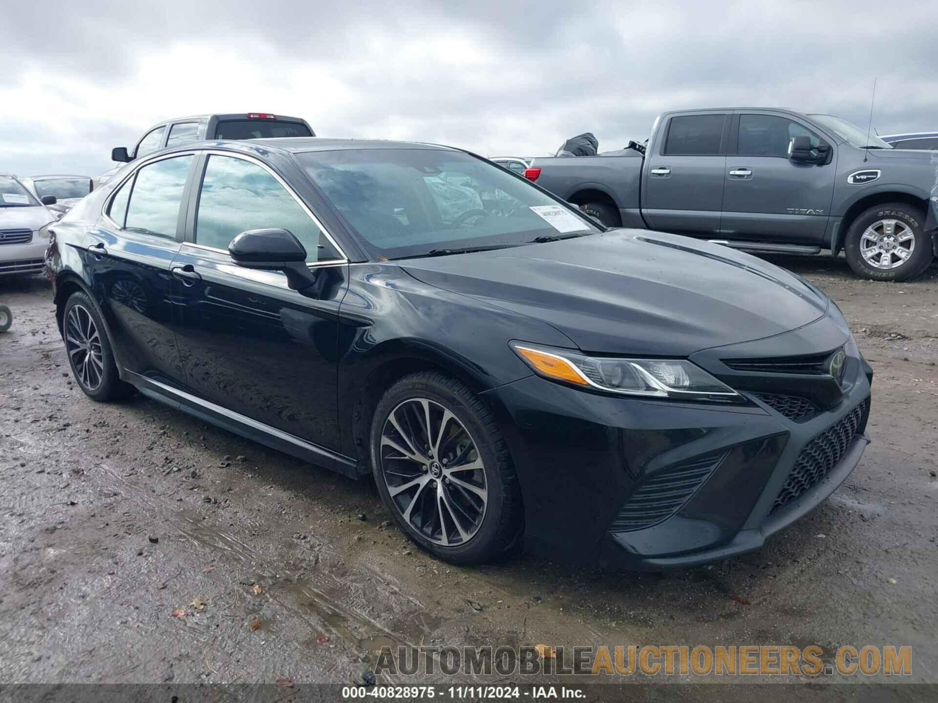 4T1B11HK7JU625079 TOYOTA CAMRY 2018