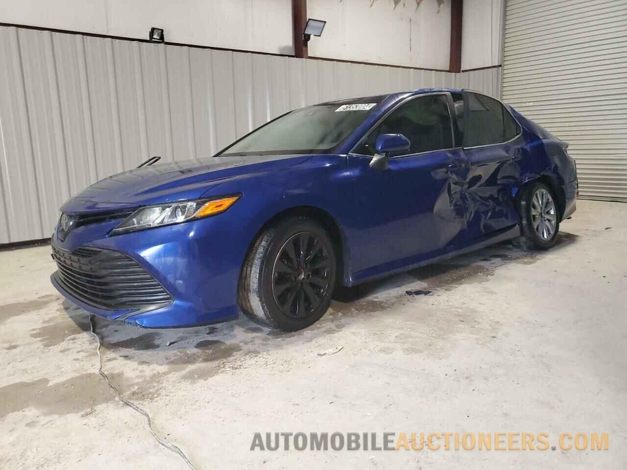 4T1B11HK7JU627124 TOYOTA CAMRY 2018