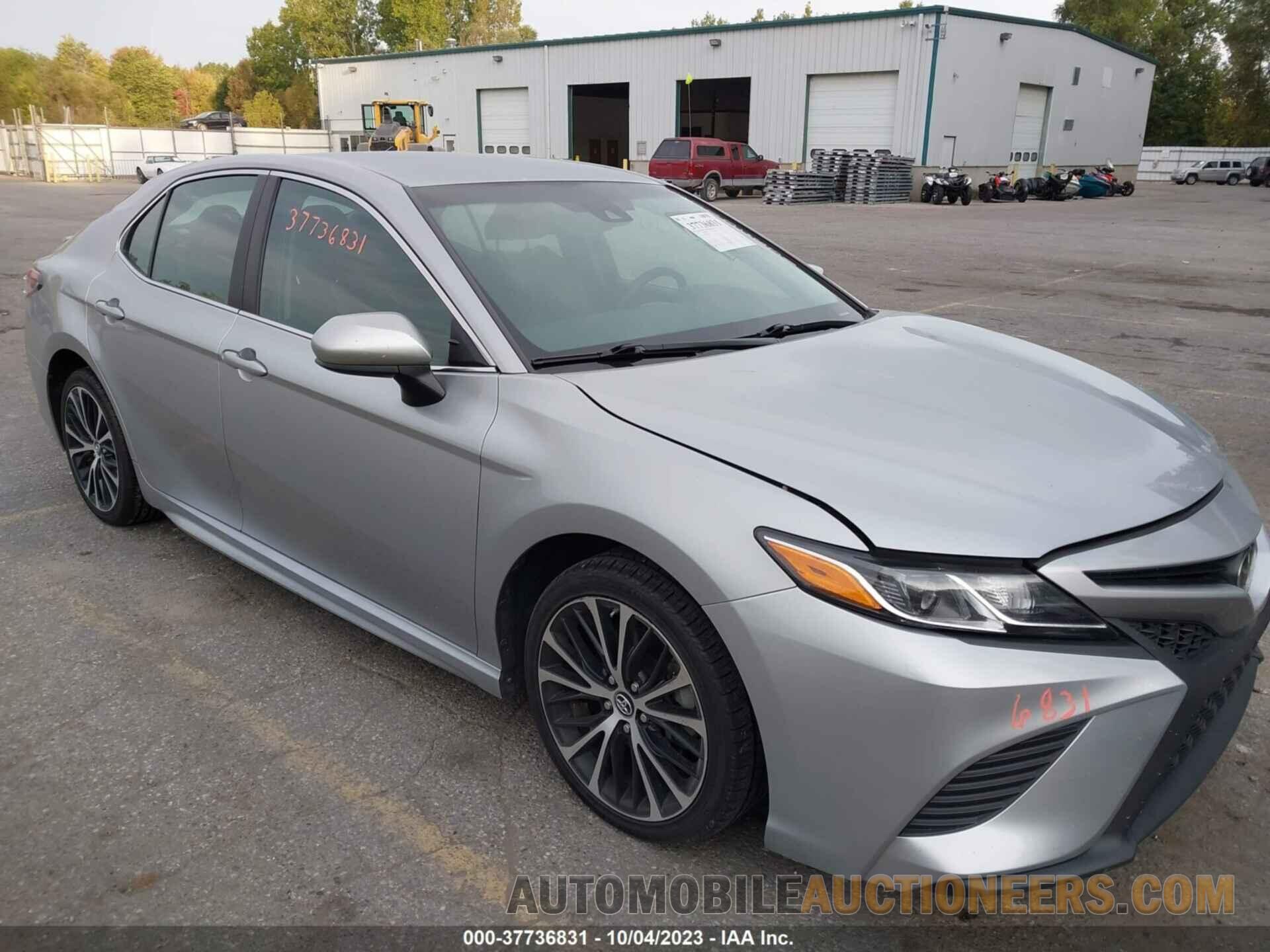 4T1B11HK7JU627348 TOYOTA CAMRY 2018