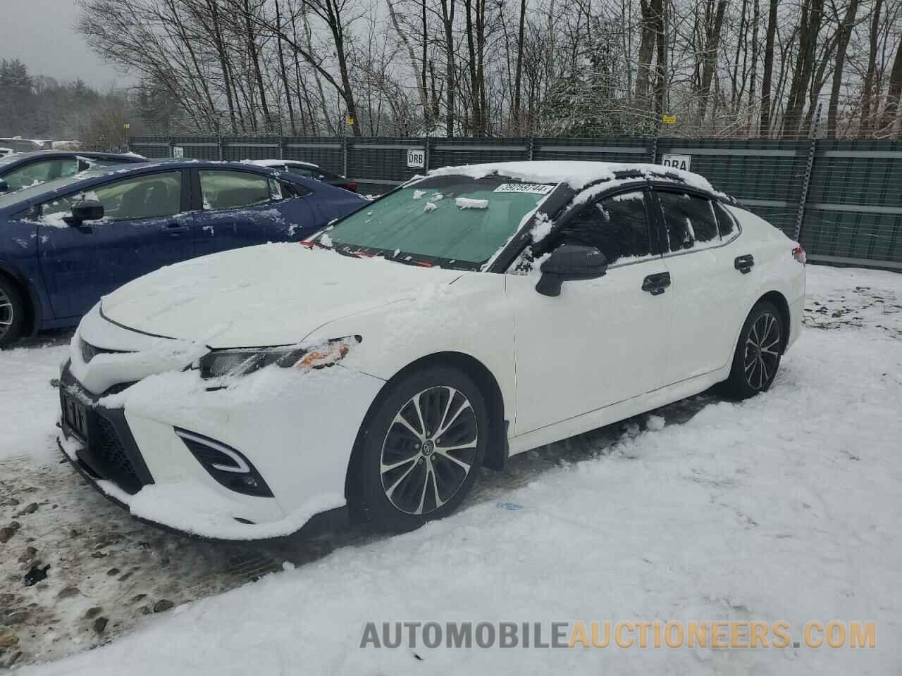 4T1B11HK7JU631481 TOYOTA CAMRY 2018