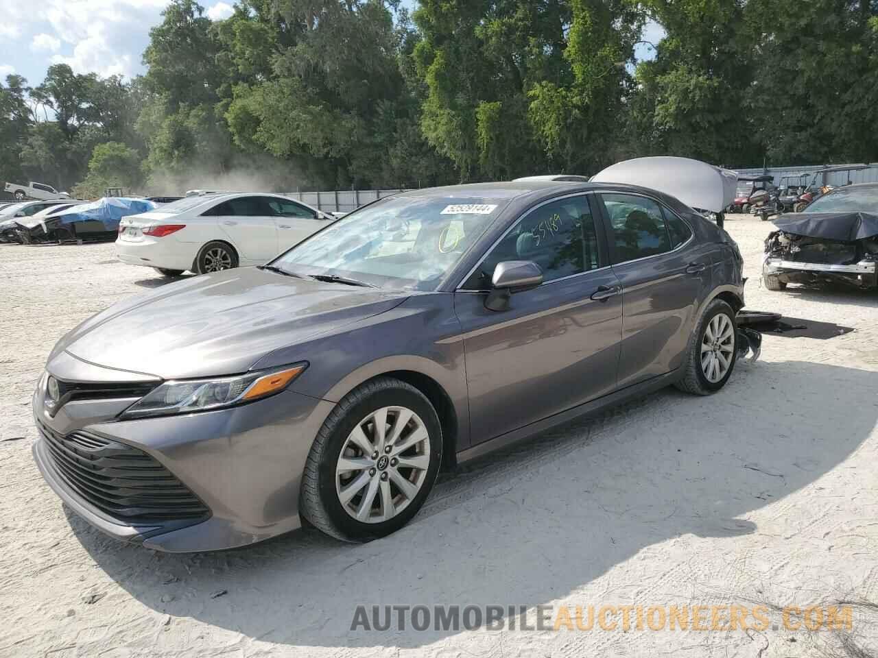 4T1B11HK7JU632257 TOYOTA CAMRY 2018