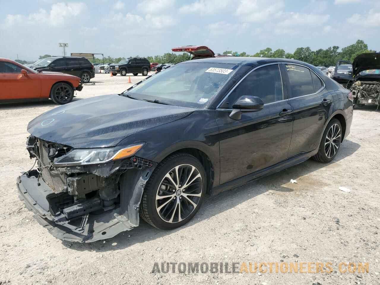 4T1B11HK7JU640407 TOYOTA CAMRY 2018