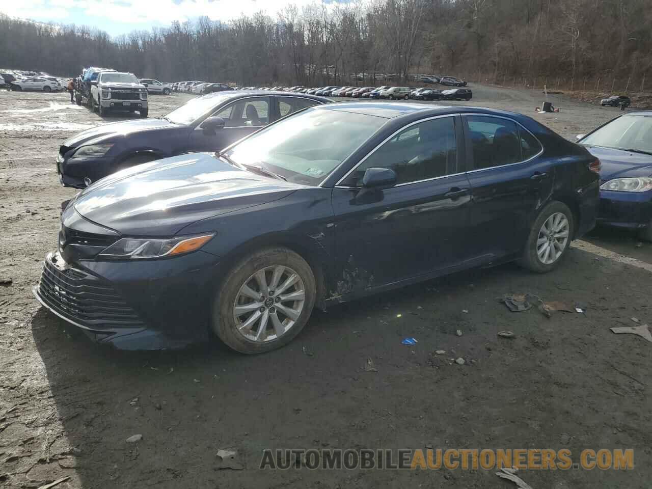 4T1B11HK7JU640567 TOYOTA CAMRY 2018