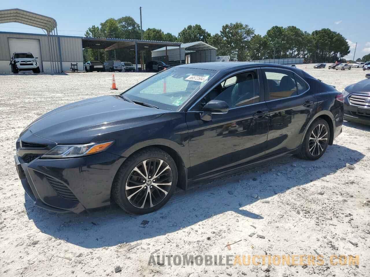 4T1B11HK7JU645624 TOYOTA CAMRY 2018