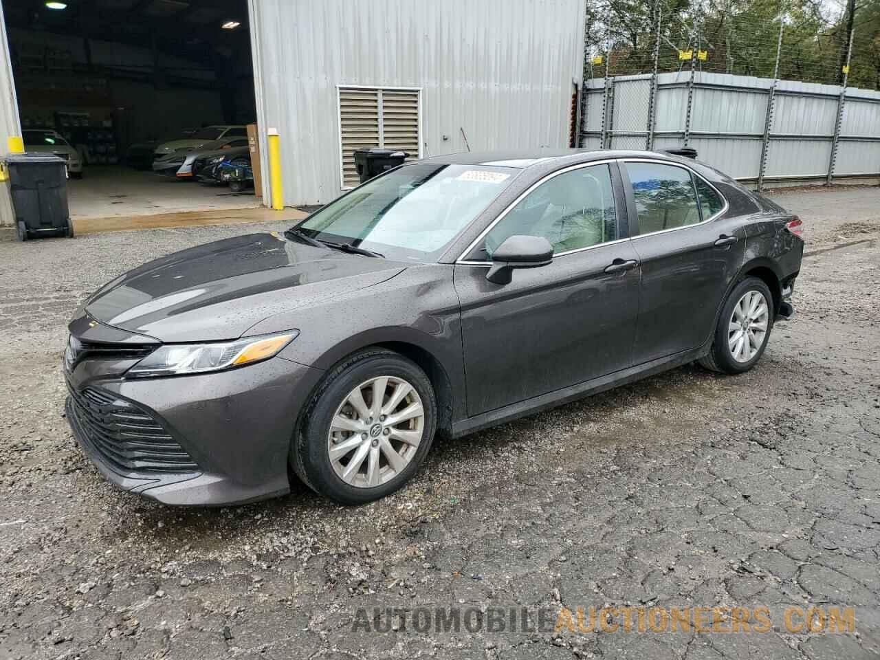 4T1B11HK7JU646420 TOYOTA CAMRY 2018