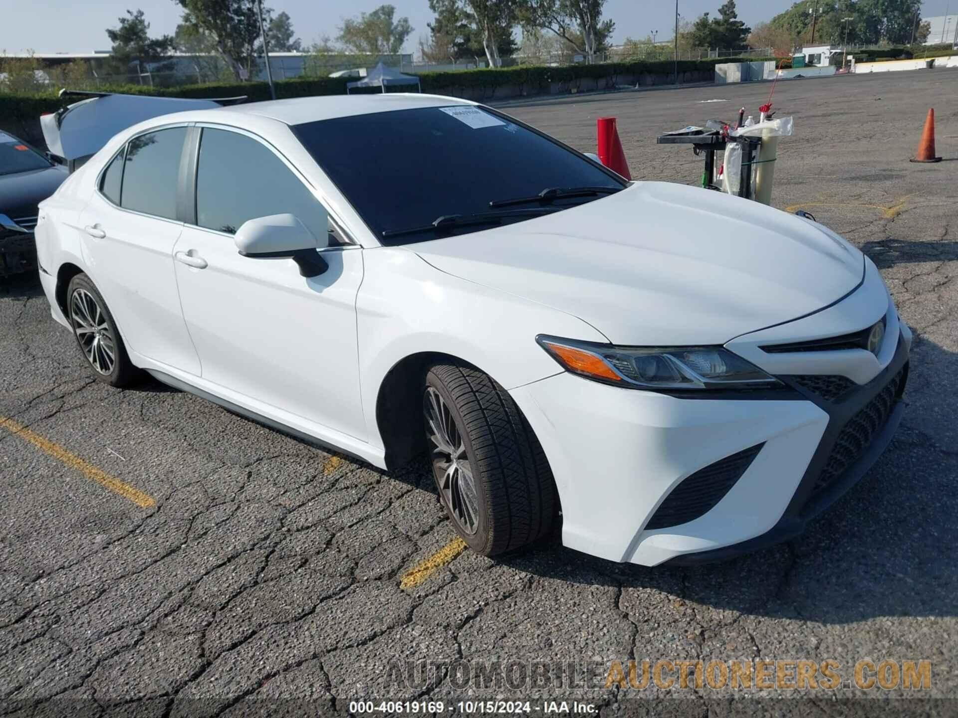 4T1B11HK7JU659166 TOYOTA CAMRY 2018