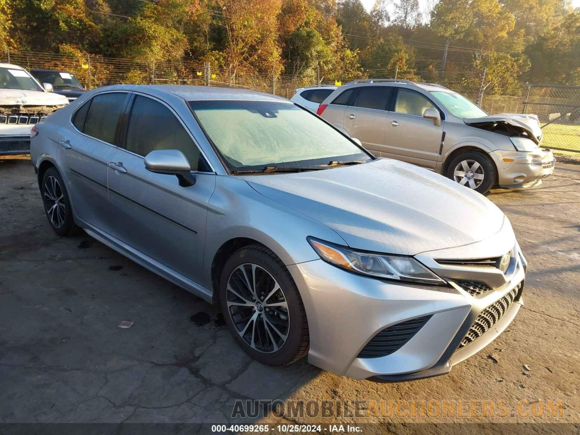 4T1B11HK7JU660947 TOYOTA CAMRY 2018