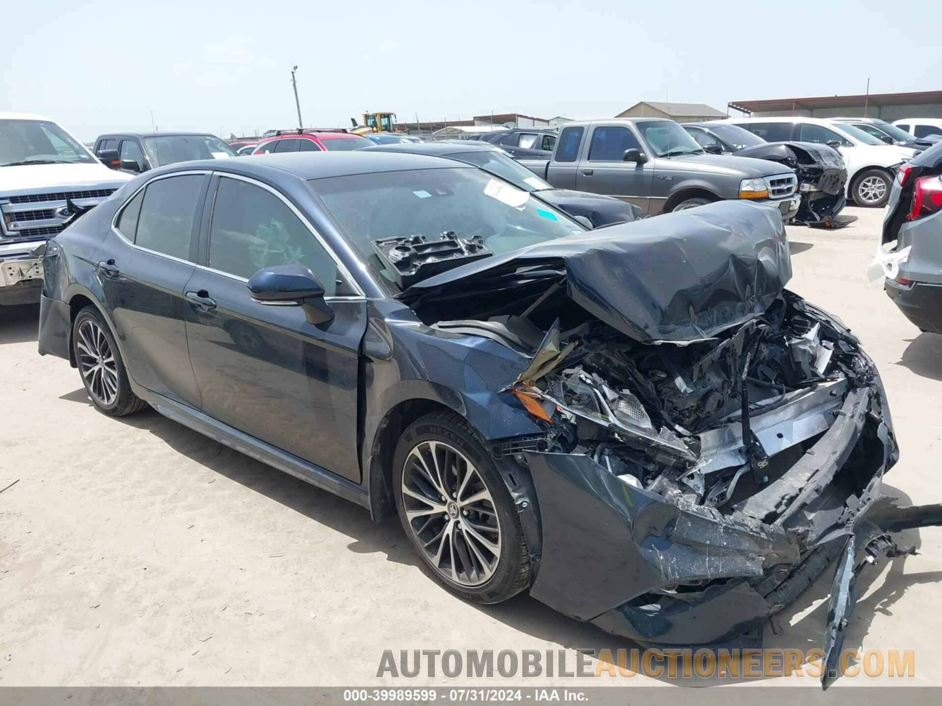 4T1B11HK7JU661354 TOYOTA CAMRY 2018