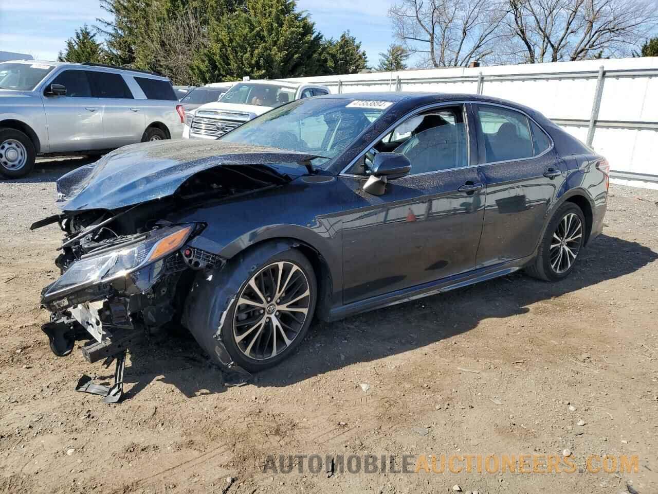 4T1B11HK7JU662312 TOYOTA CAMRY 2018