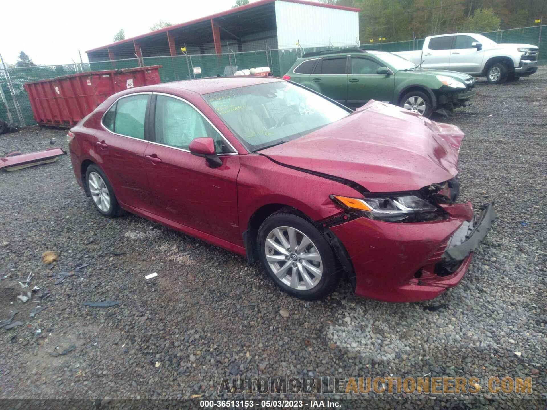 4T1B11HK7JU664223 TOYOTA CAMRY 2018