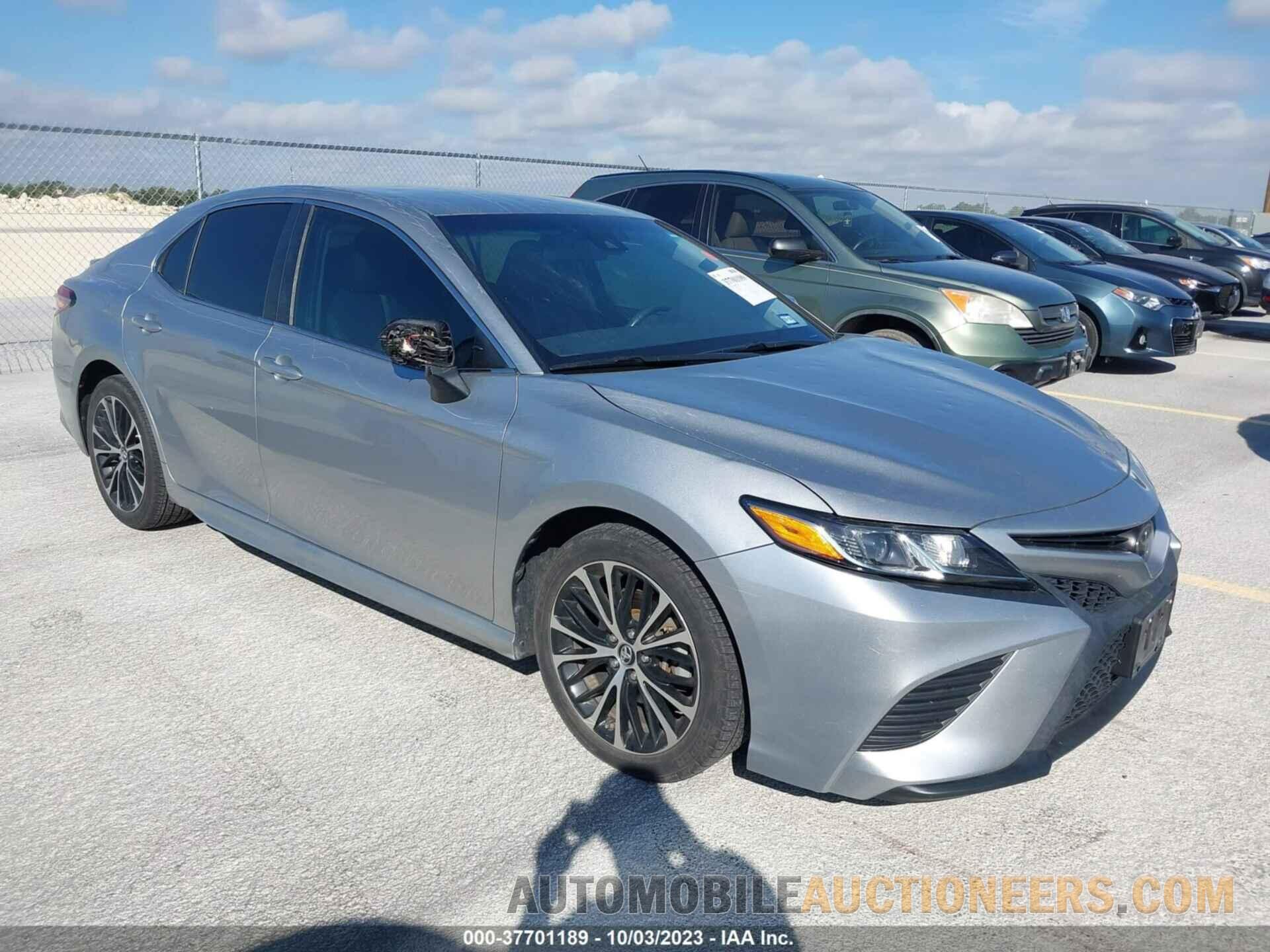 4T1B11HK7JU664321 TOYOTA CAMRY 2018