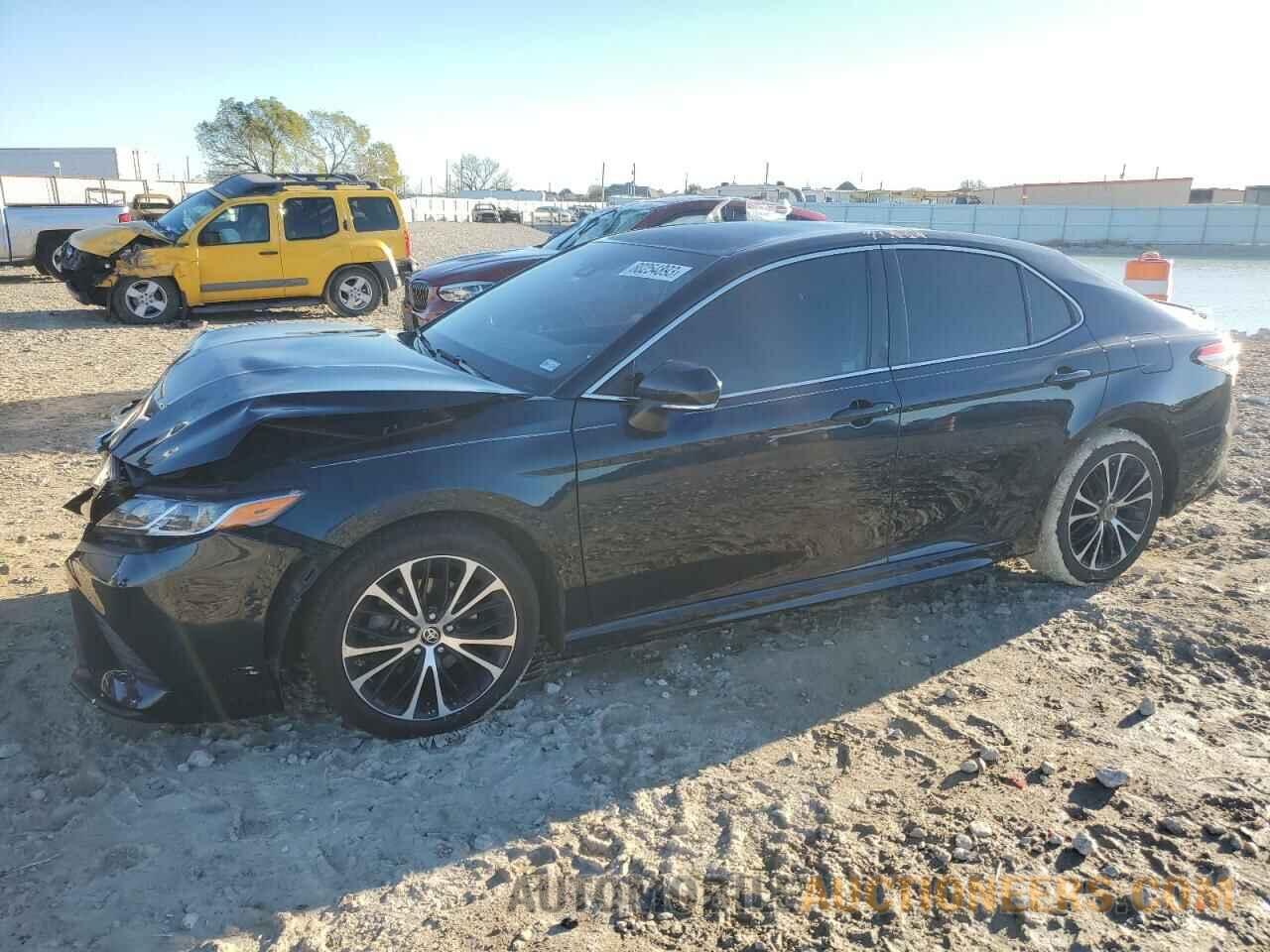 4T1B11HK7JU665937 TOYOTA CAMRY 2018