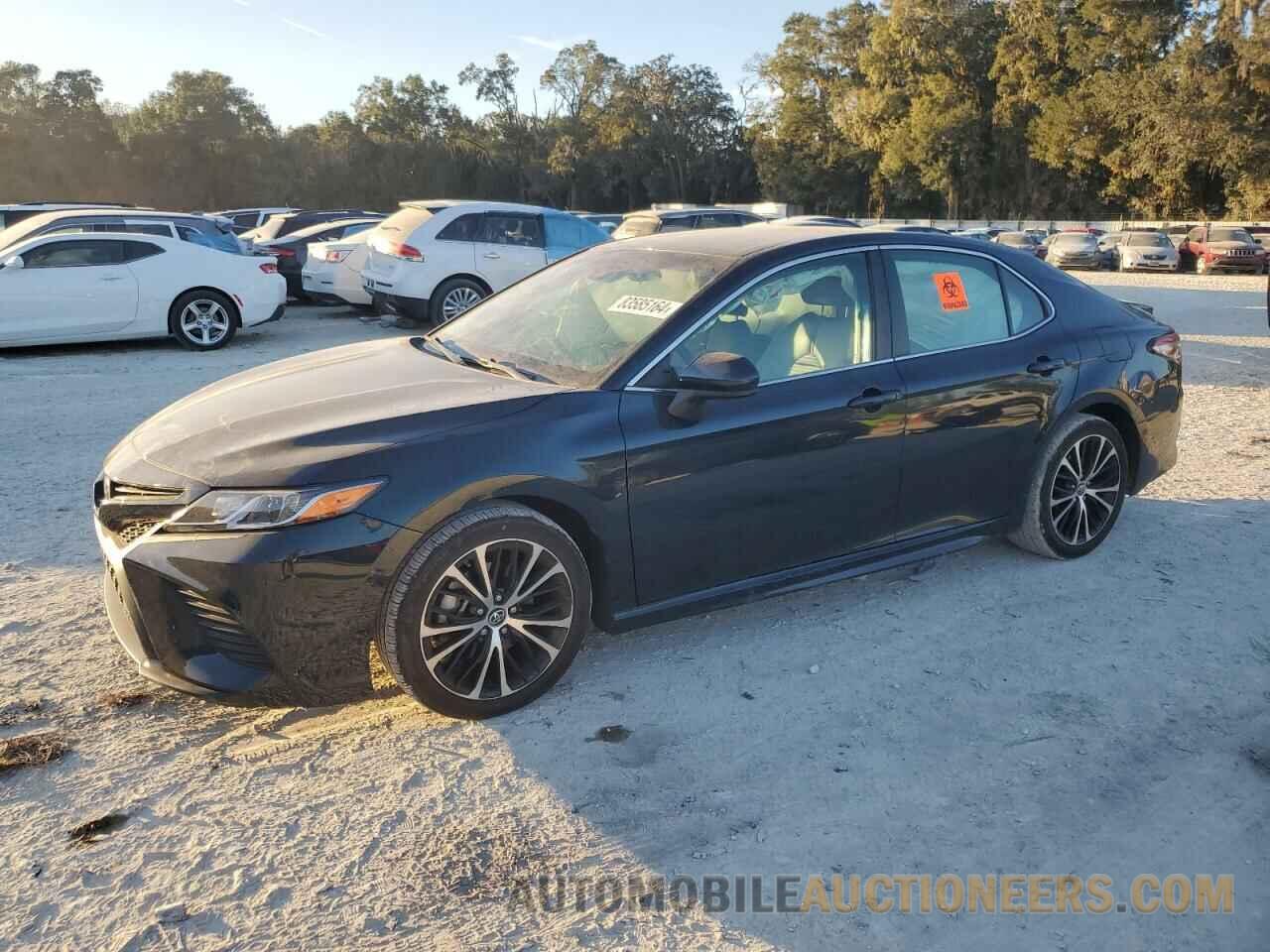 4T1B11HK7JU667400 TOYOTA CAMRY 2018