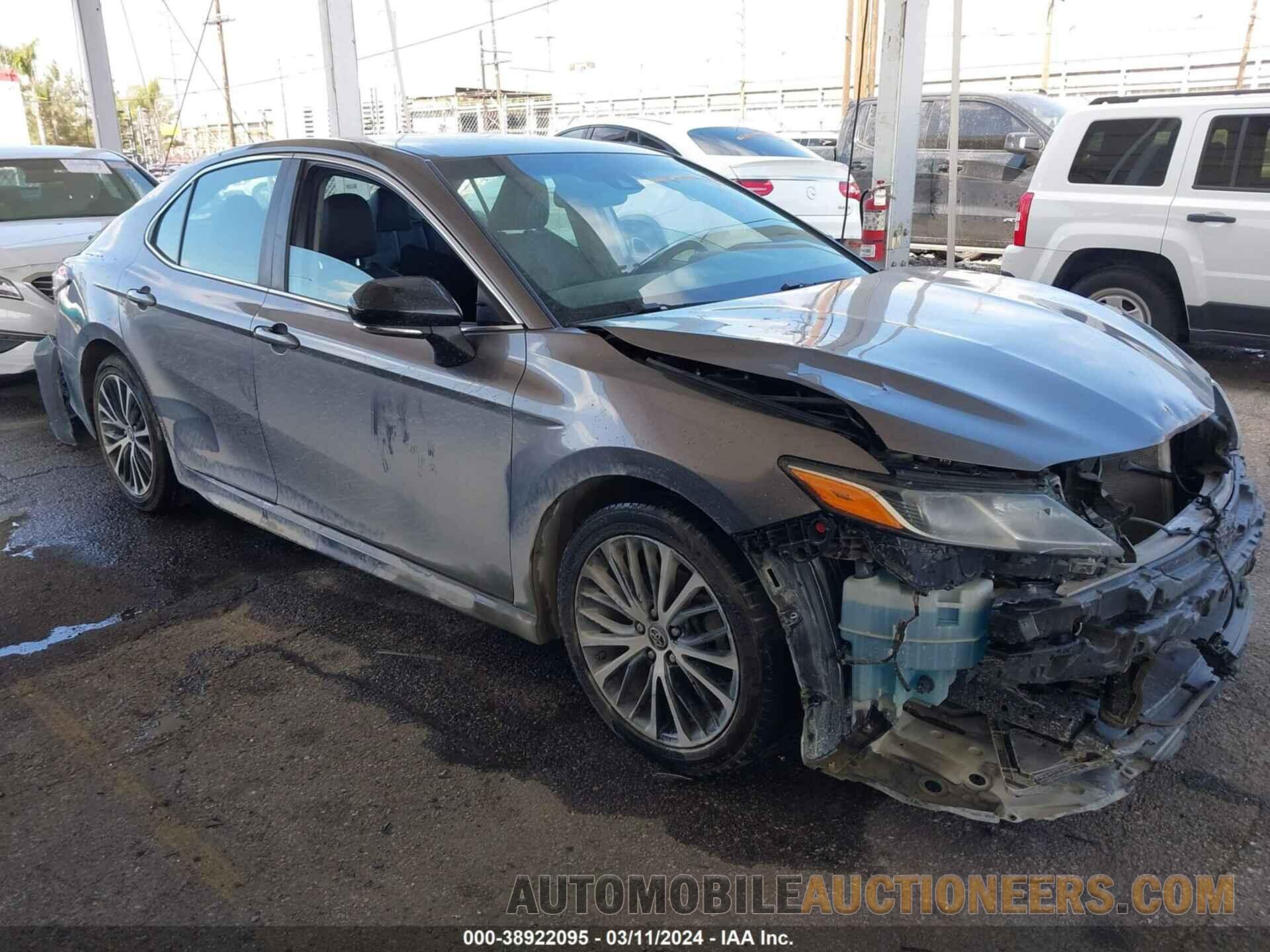 4T1B11HK7JU668885 TOYOTA CAMRY 2018