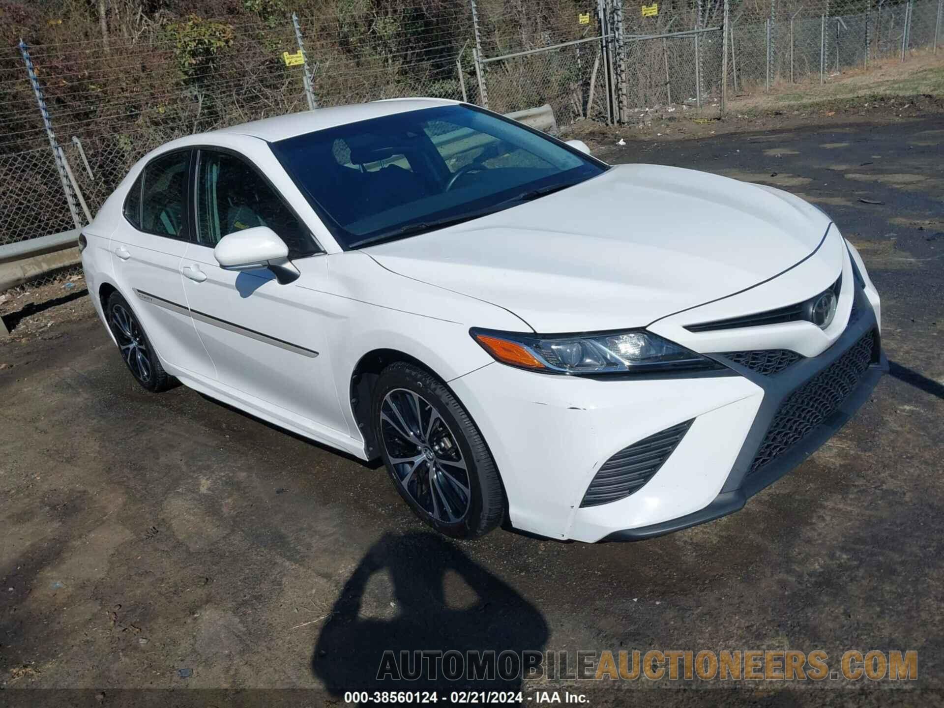 4T1B11HK7JU669471 TOYOTA CAMRY 2018