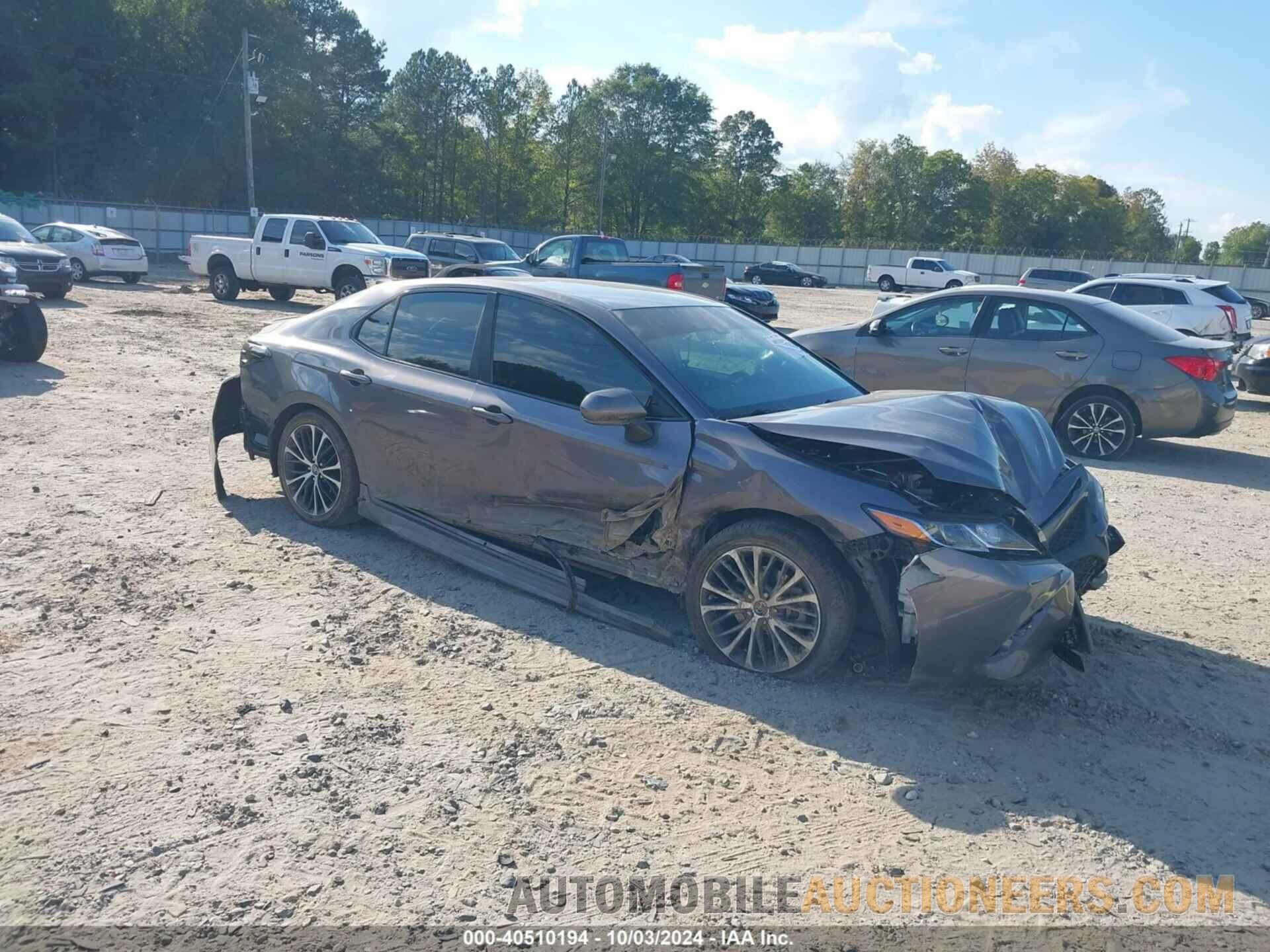 4T1B11HK7JU671723 TOYOTA CAMRY 2018