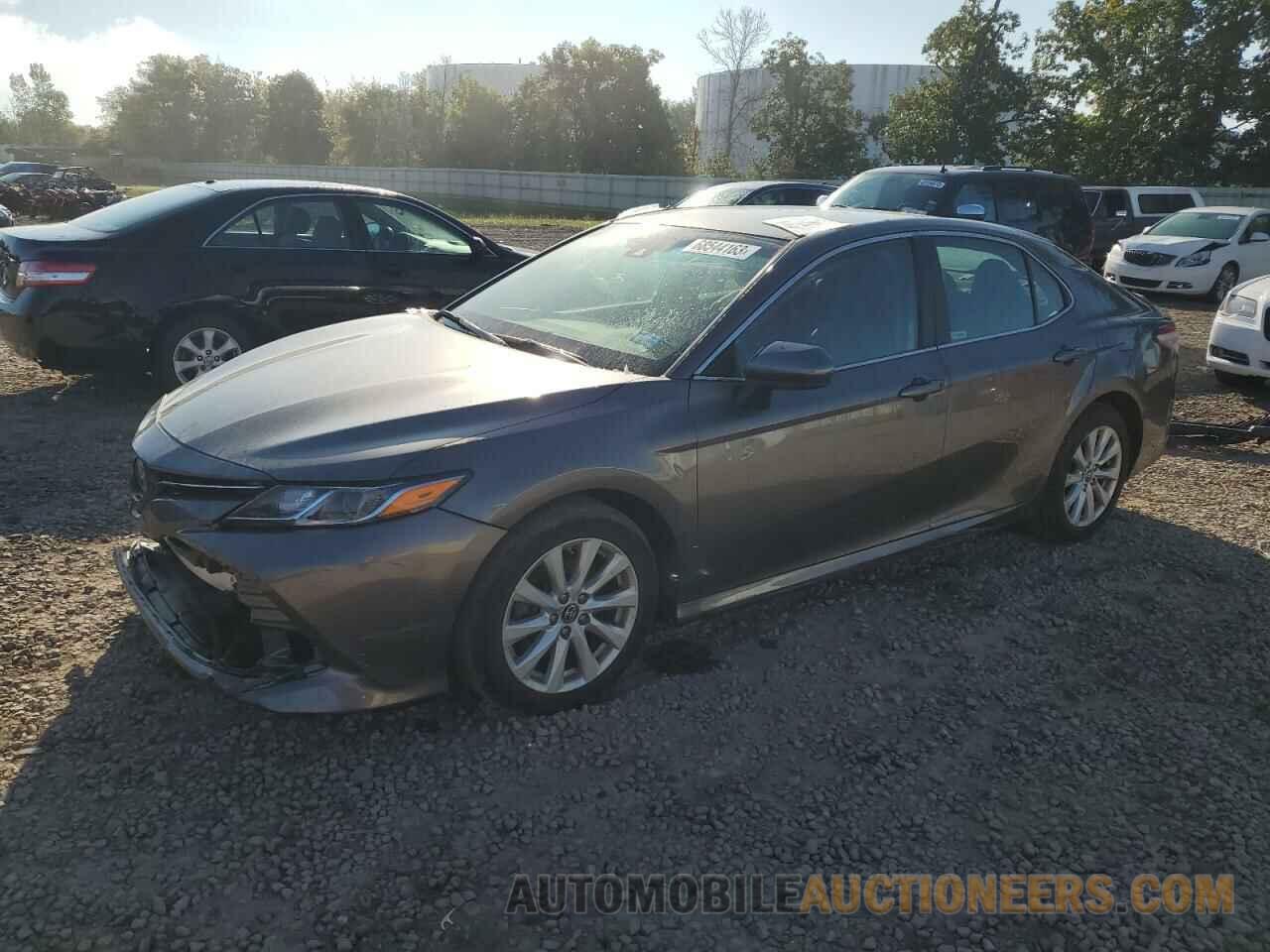 4T1B11HK7JU672595 TOYOTA CAMRY 2018