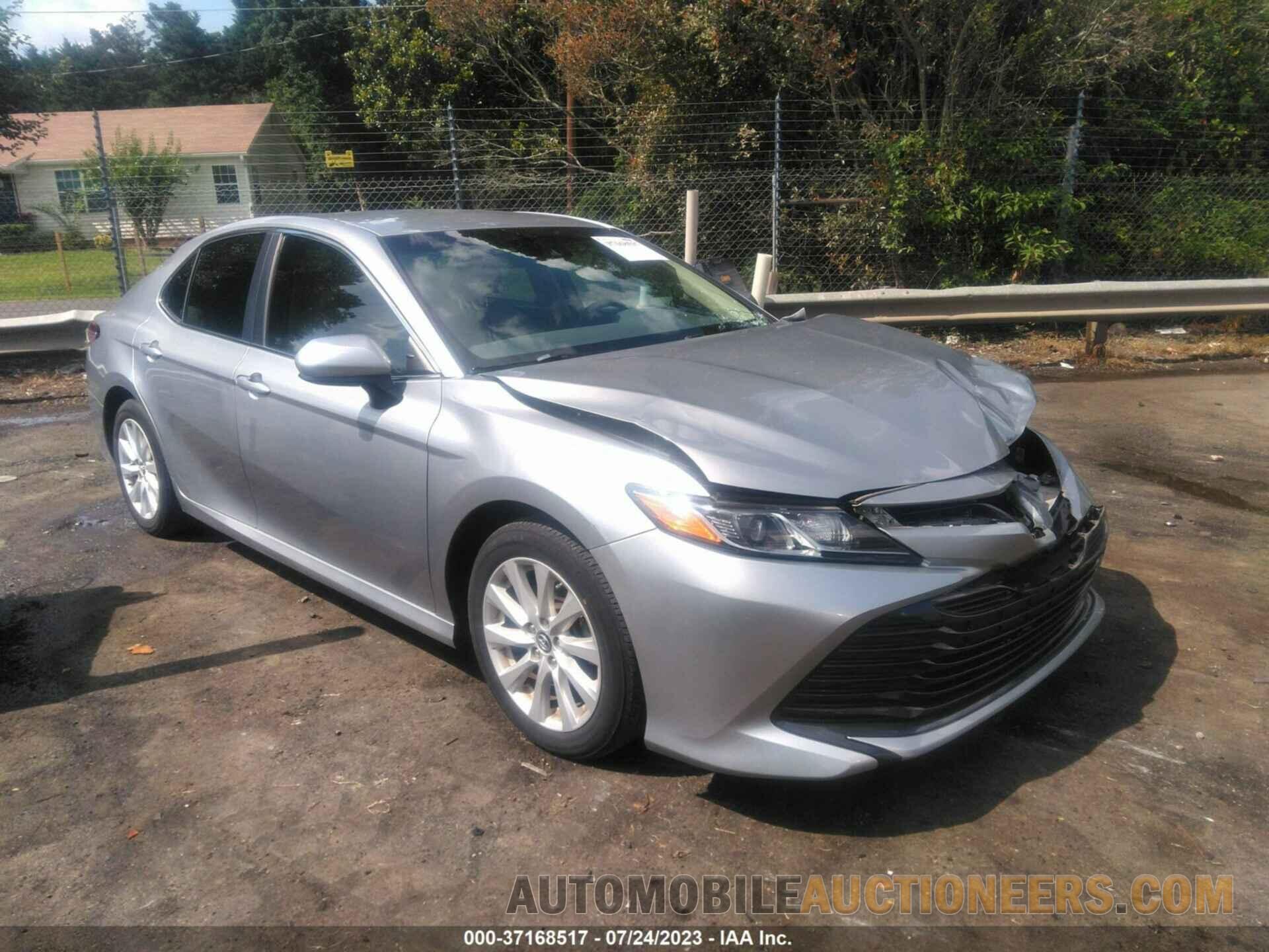 4T1B11HK7JU672676 TOYOTA CAMRY 2018