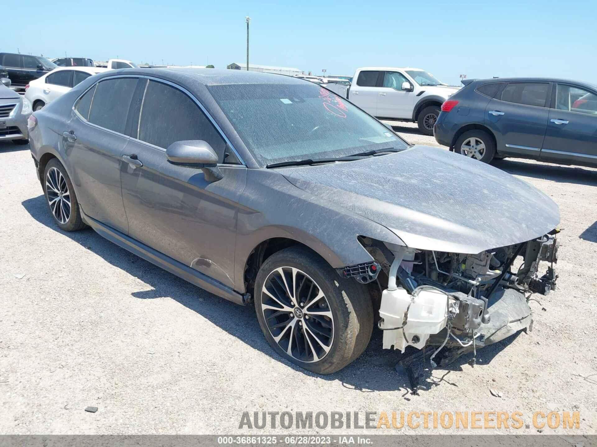 4T1B11HK7JU674685 TOYOTA CAMRY 2018