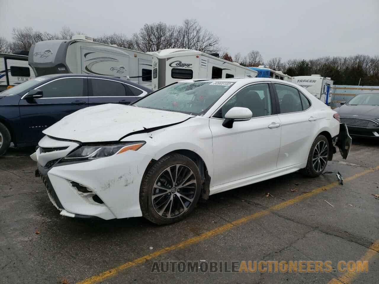 4T1B11HK7KU179744 TOYOTA CAMRY 2019