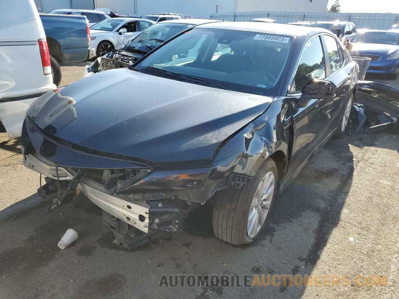 4T1B11HK7KU208255 TOYOTA CAMRY 2019