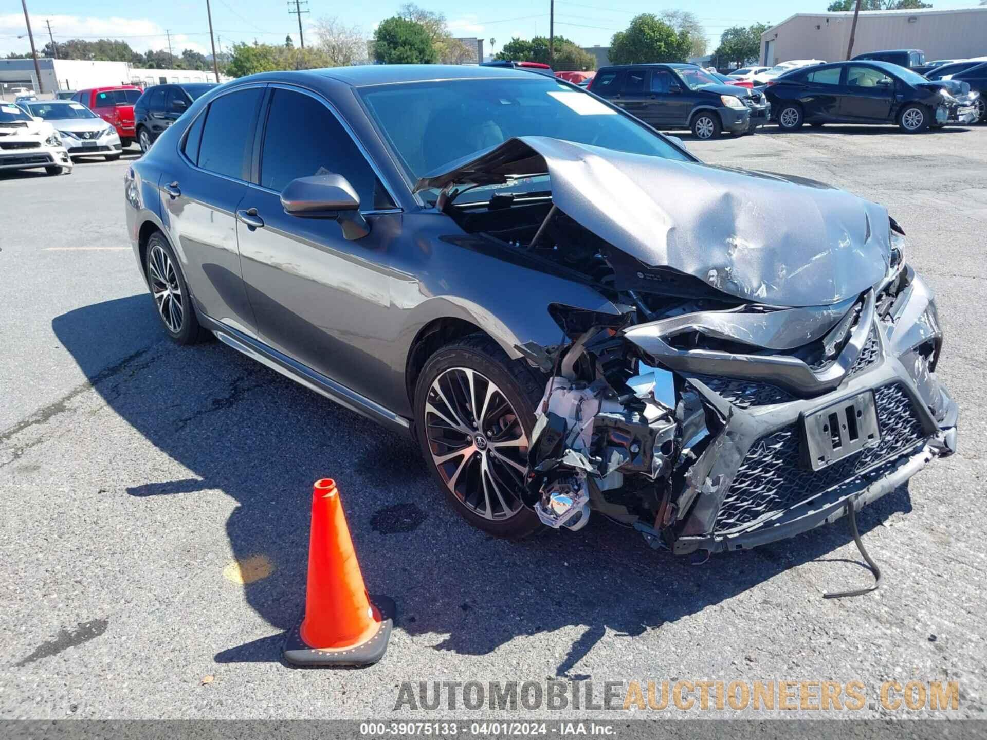 4T1B11HK7KU210975 TOYOTA CAMRY 2019