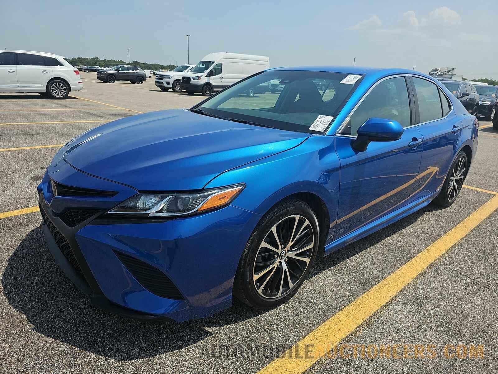 4T1B11HK7KU256757 Toyota Camry 2019