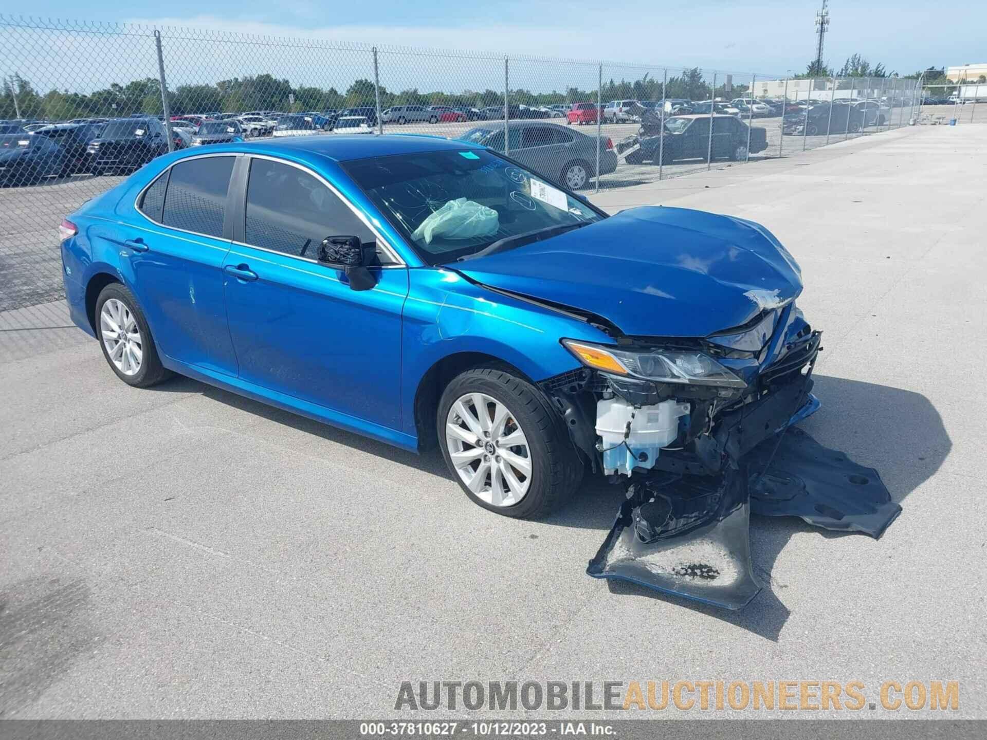 4T1B11HK7KU264700 TOYOTA CAMRY 2019