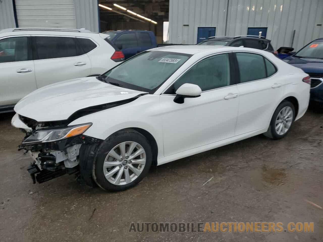 4T1B11HK7KU682996 TOYOTA CAMRY 2019