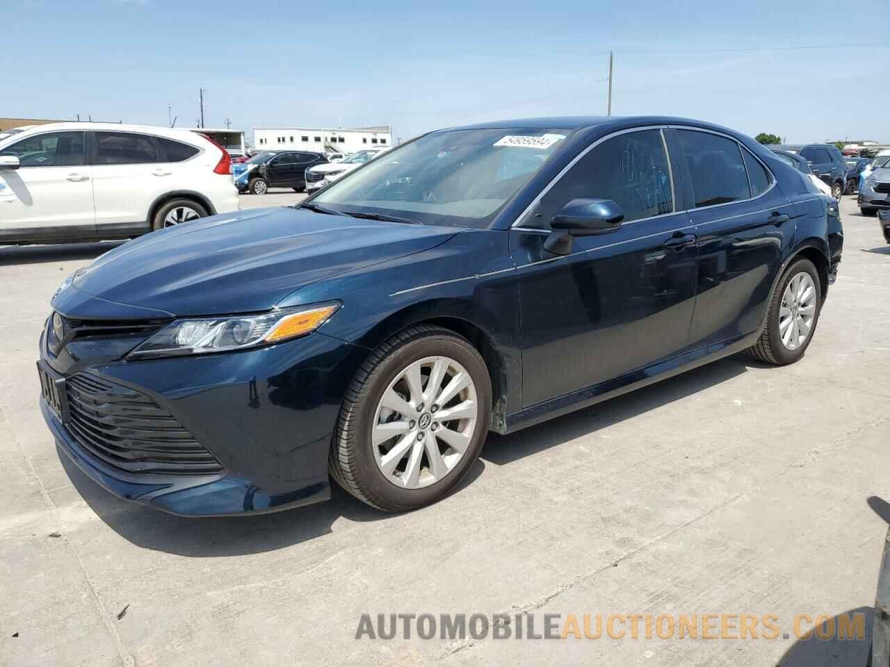 4T1B11HK7KU684215 TOYOTA CAMRY 2019