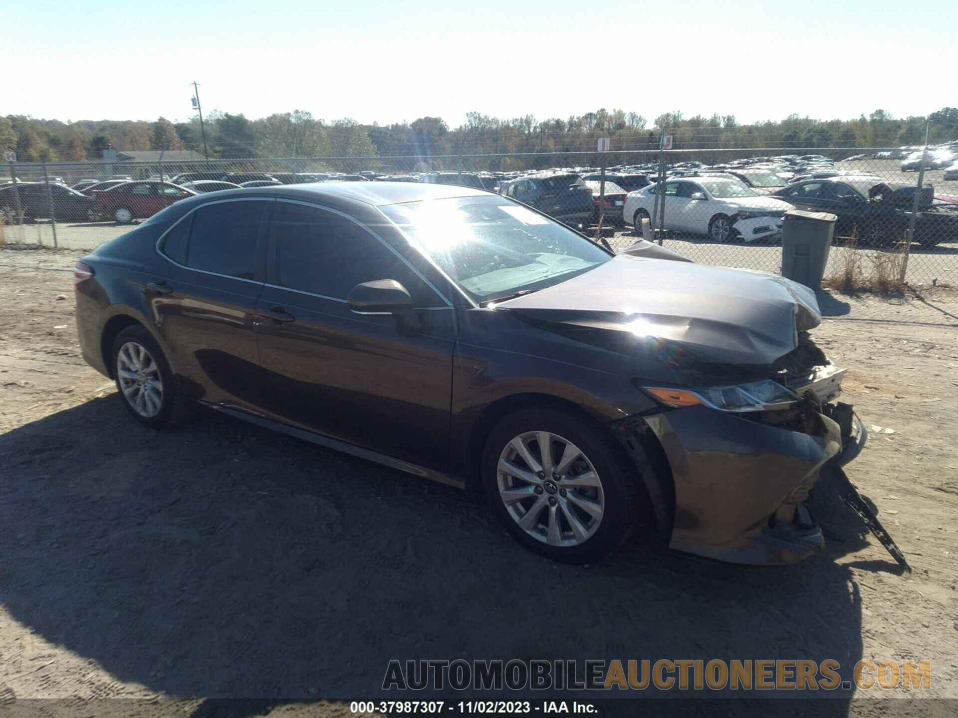 4T1B11HK7KU688717 TOYOTA CAMRY 2019