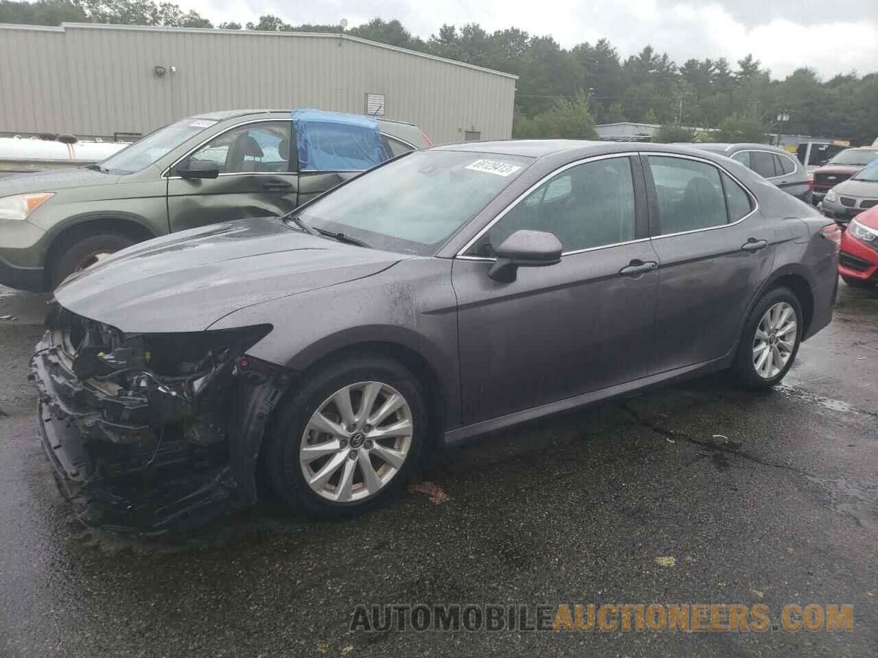 4T1B11HK7KU695327 TOYOTA CAMRY 2019