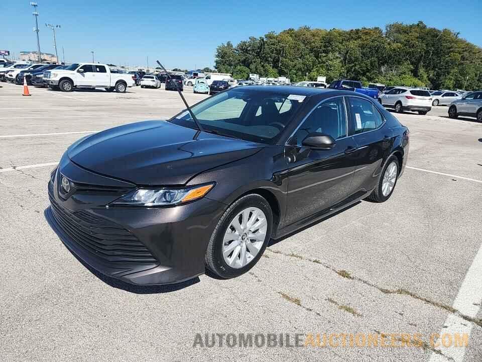 4T1B11HK7KU702194 Toyota Camry LE 2019