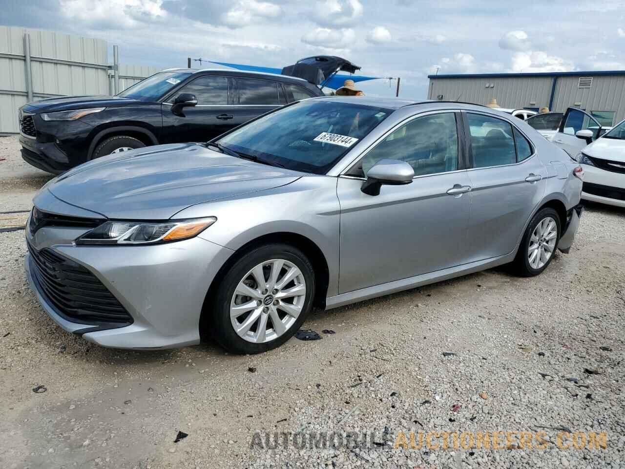 4T1B11HK7KU724521 TOYOTA CAMRY 2019