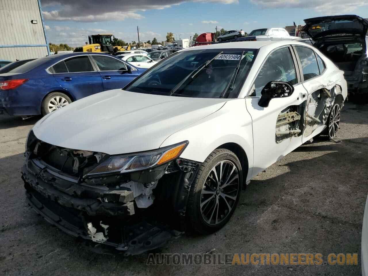 4T1B11HK7KU747264 TOYOTA CAMRY 2019