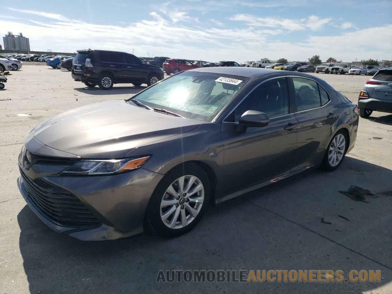 4T1B11HK7KU775937 TOYOTA CAMRY 2019