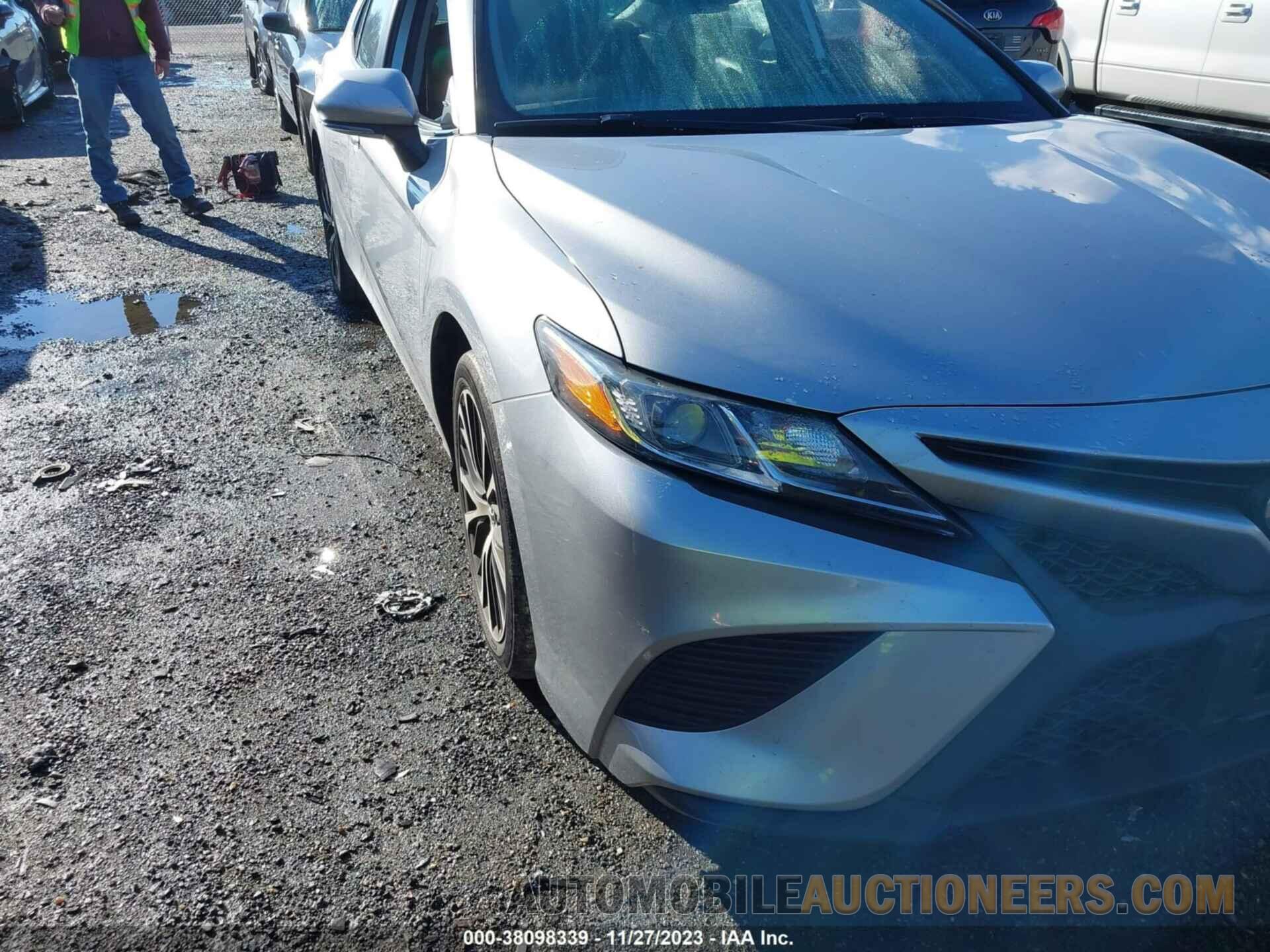 4T1B11HK7KU813327 TOYOTA CAMRY 2019