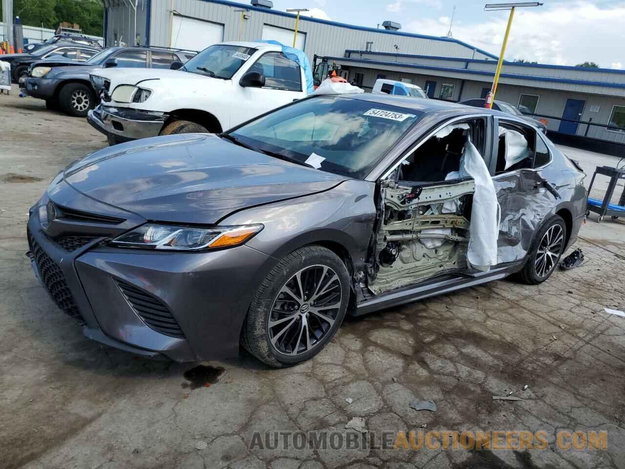 4T1B11HK7KU822075 TOYOTA CAMRY 2019